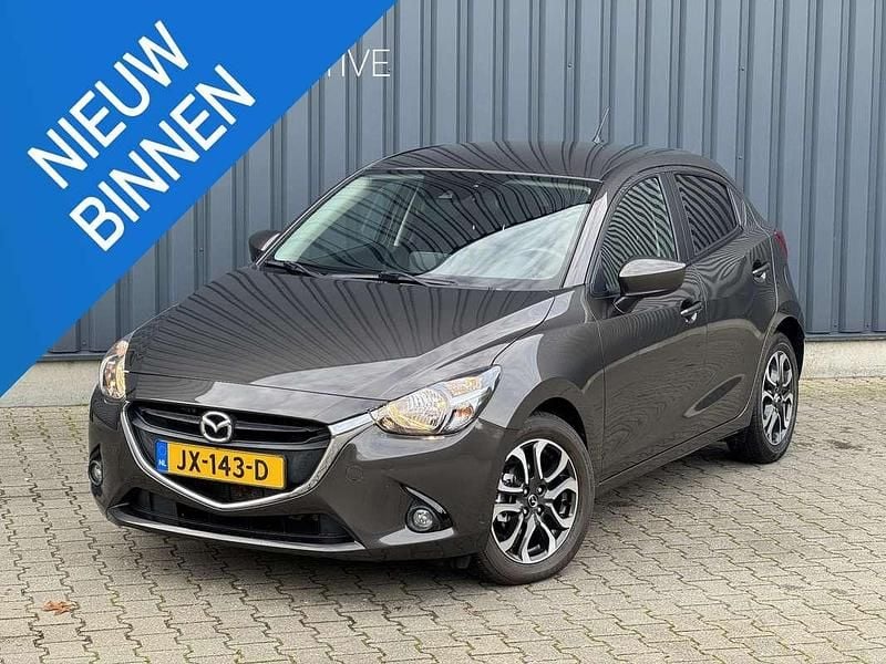 Bruin Gebruikt 2016 Mazda 2 Hatchback | € 11.950 (Eerlijke prijs) - Afbeelding 1/4