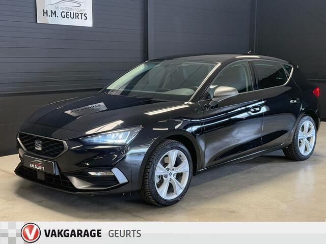 Zwart Gebruikt 2021 Seat Leon FR Hatchback | € 19.950 (Goede deal) - Afbeelding 1/4