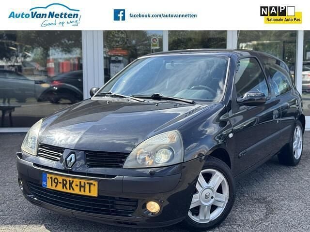 Zwart Gebruikt 2005 Renault Clio II Dynamique Hatchback | € 1.950 (Eerlijke prijs) - Afbeelding 1/4
