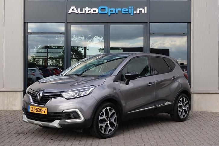 Grijs Occasion 2019 Renault Captur SUV | € 14.245 (Iets duurder) - Afbeelding 1/4