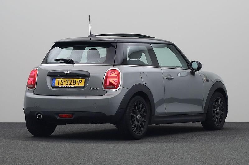 Occasion Mini Cooper Comfort 136 PK (100 kW) 2018 Grijs Hatchback