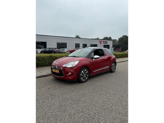 Rood Gebruikt 2014 Citroën DS3 Business Class Hatchback | € 4.999 (Iets duurder) - Afbeelding 1/4