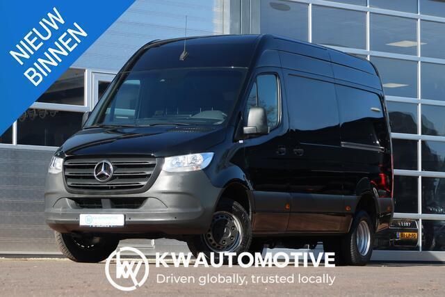 Zwart Gebruikt 2020 Mercedes Sprinter Van | € 40.473 (Duur) - Afbeelding 1/4