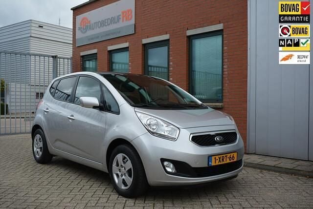 Grijs Gebruikt 2014 Kia Venga Hatchback | € 9.850 (Goede deal) - Afbeelding 1/4