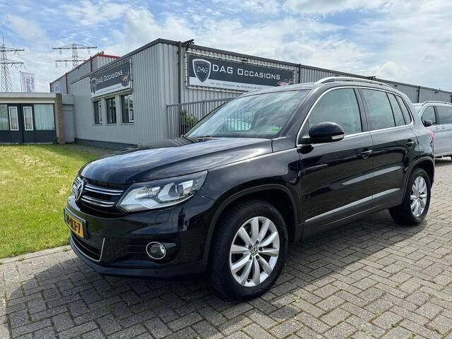 Zwart Gebruikt 2012 VW Tiguan Sport SUV | € 9.250 (Eerlijke prijs) - Afbeelding 1/4