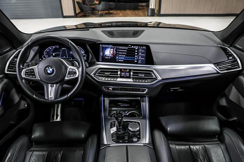 Zwart metallic Gebruikt 2020 BMW X5 Executive SUV | € 50.000 (Eerlijke prijs) - Afbeelding 1/4