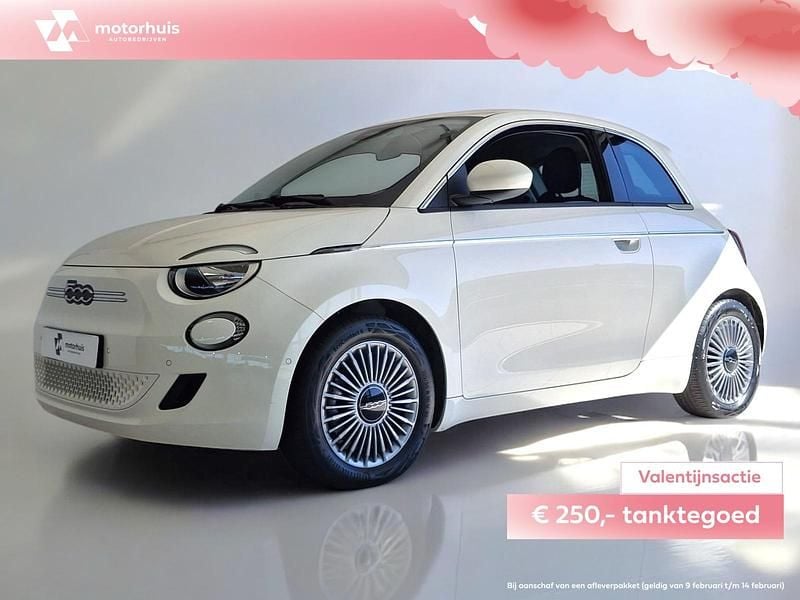 Wit Nieuw 2025 Fiat 500e Hatchback | € 29.245 (Goede deal) - Afbeelding 1/4
