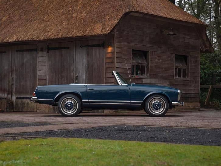 Occasion 1968 Mercedes 250 Cabriolet | € 94.500 - Afbeelding 1/4