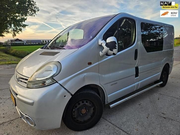 (metallic) Gebruikt 2004 Nissan Primastar MPV | € 2.600 (Goede deal) - Afbeelding 1/4