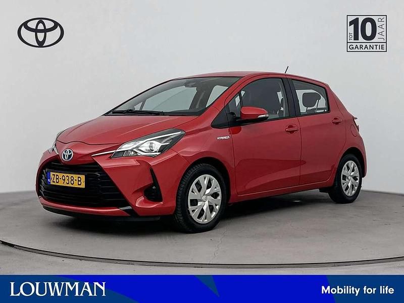 Rood metallic Gebruikt 2019 Toyota Yaris Active Hatchback | € 15.745 (Eerlijke prijs) - Afbeelding 1/3