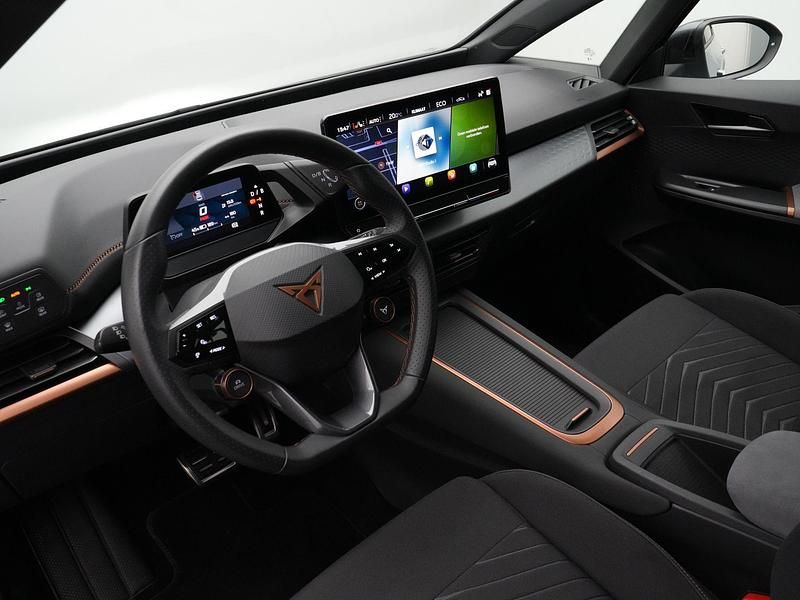 Occasion Cupra Born 170 kW (232 PK) 2023 Zilver Hatchback