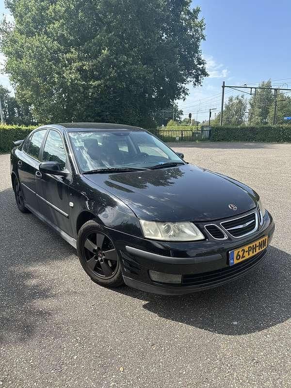 Zwart Gebruikt 2004 Saab 9-3 Linear Sedan | € 800 (Goede deal) - Afbeelding 1/4