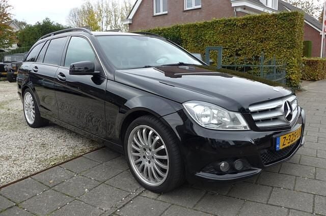 Zwart Occasion 2013 Mercedes C180 Stationwagen | € 8.250 (Super prijs) - Afbeelding 1/4