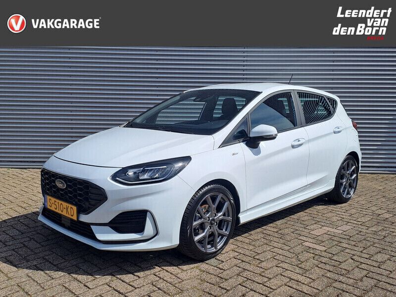 Wit, metallic lak Gebruikt 2023 Ford Fiesta ST-Line Hatchback | € 19.995 (Eerlijke prijs) - Afbeelding 1/4