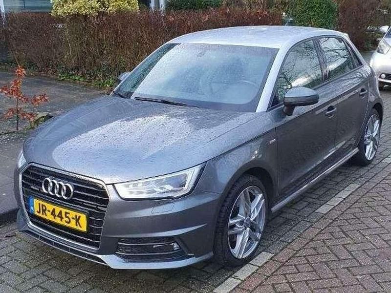 Grijs Gebruikt 2015 Audi A1 S-Line Hatchback | € 10.650 (Super prijs) - Afbeelding 1/4