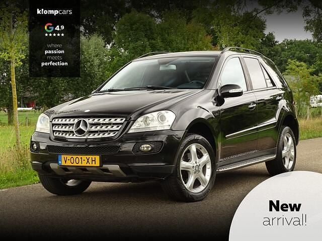 Zwart Gebruikt 2009 Mercedes ML320 SUV | € 9.440 (Duur) - Afbeelding 1/4