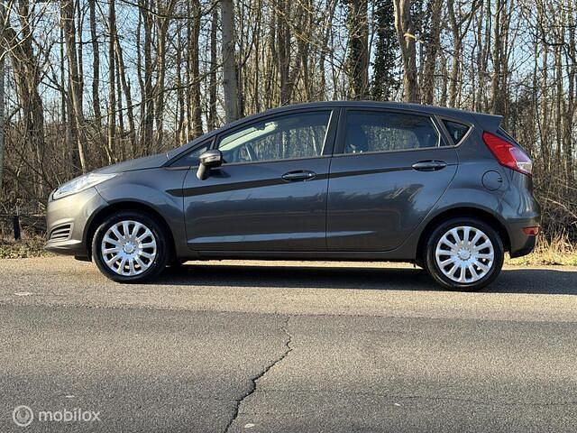 Occasion Ford Fiesta Style 65 PK (47 kW) 2015 Grijs Hatchback