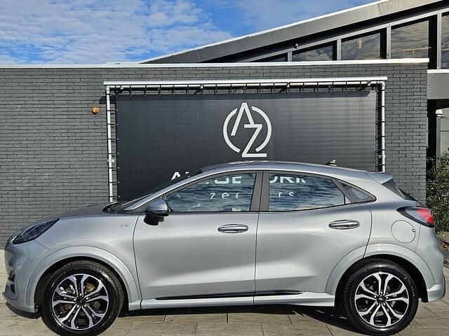 Grijs Gebruikt 2023 Ford Puma Gen-E ST-Line SUV | € 18.999 (Super prijs) - Afbeelding 1/4