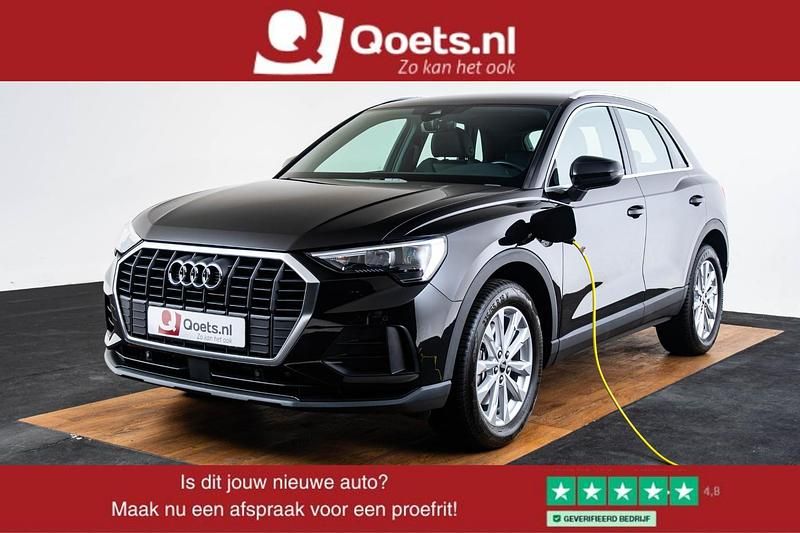 Zwart (metallic) Gebruikt 2022 Audi Q3 S-Line SUV | € 34.950 (Goede deal) - Afbeelding 1/4