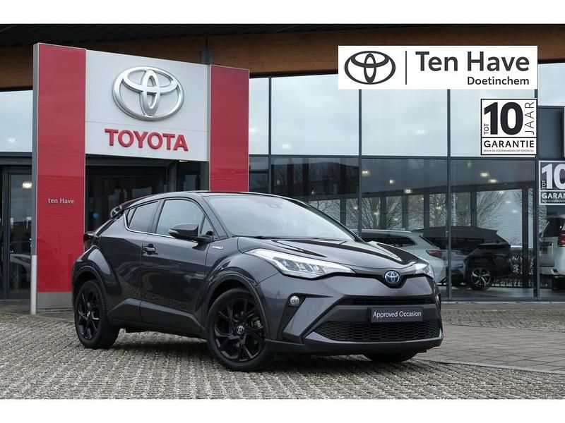 Grijs (metallic) Occasion 2020 Toyota C-HR SUV | € 18.900 (Eerlijke prijs) - Afbeelding 1/4
