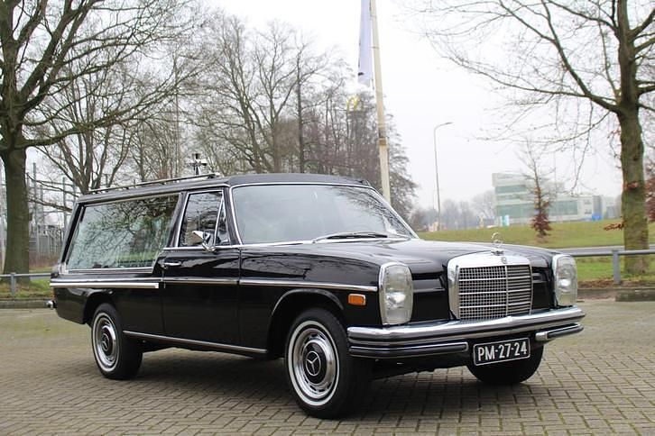 Gebruikt 1968 Mercedes 240 | € 19.950 - Afbeelding 1/4