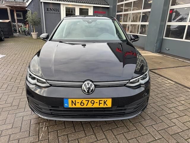 Occasion VW Golf VIII Business 110 PK (80 kW) 2021 Zwart Hatchback