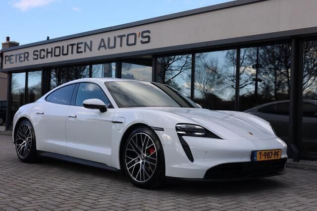 Wit Gebruikt 2020 Porsche Taycan 4S Performance Package Sedan | € 54.950 (Super prijs) - Afbeelding 1/4
