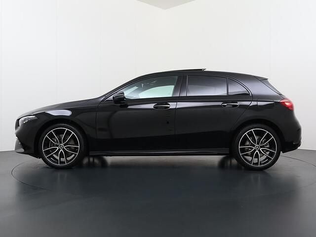 Nieuw Mercedes A250 Business 163 PK (119 kW) 2026 Zwart Hatchback