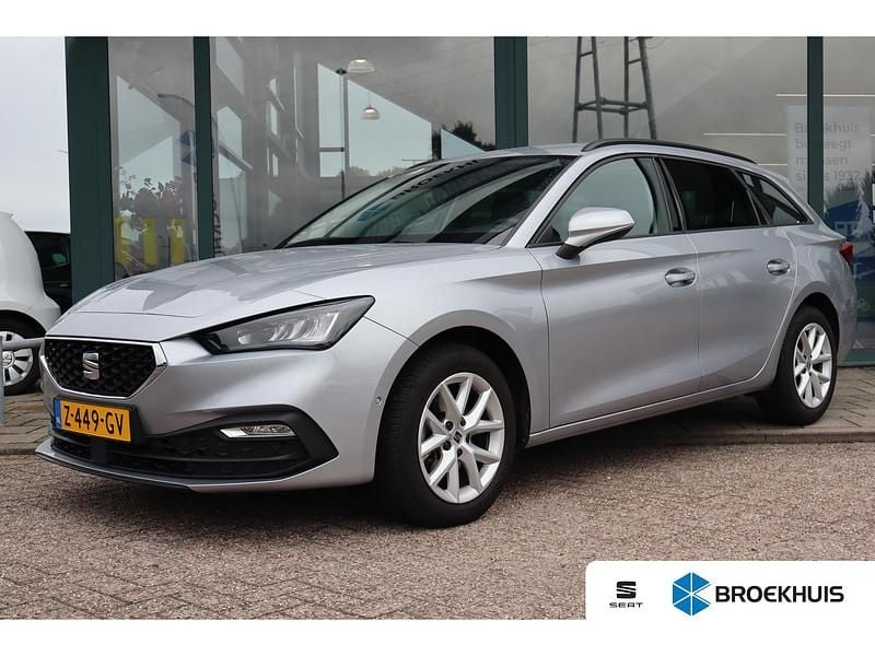 Grijs Occasion 2024 Seat Leon Business Stationwagen | € 24.895 (Goede deal) - Afbeelding 1/4