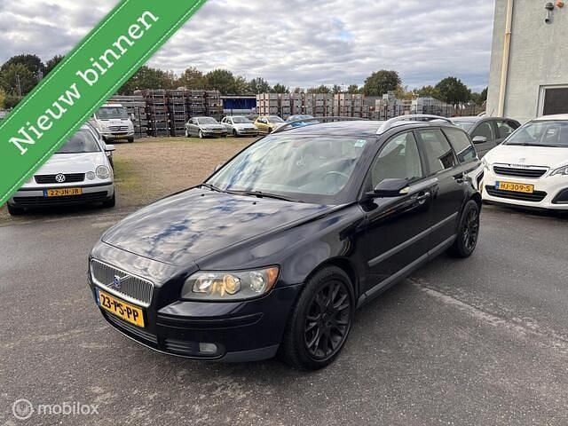 Zwart Gebruikt 2004 Volvo V50 Stationwagen | € 1.099 - Afbeelding 1/4