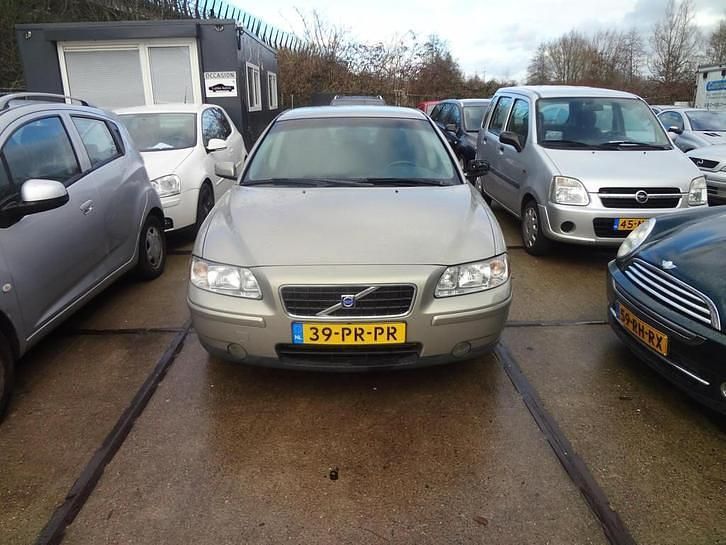 Occasion Volvo S60 140 PK (102 kW) 2004 Beige Sedan