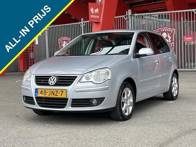 Grijs Gebruikt 2009 VW Polo Comfortline Hatchback | € 4.350 (Eerlijke prijs) - Afbeelding 1/4