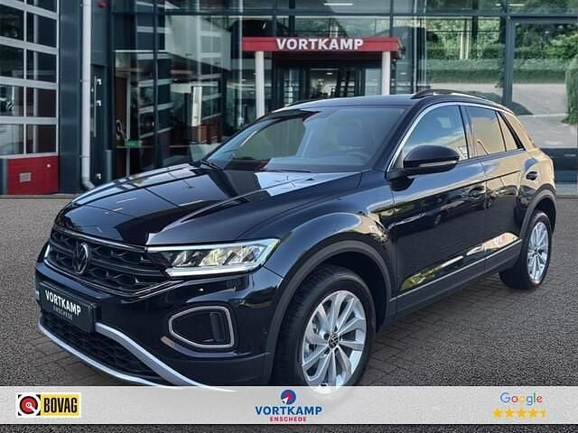 Zwart Nieuw 2025 VW T-Roc Life SUV | € 39.500 (Super prijs) - Afbeelding 1/4