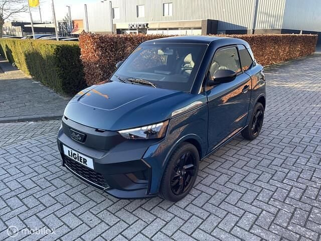 Nieuw Ligier JS50 2026 Blauw Hatchback