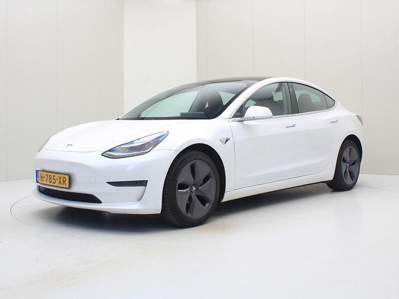 Wit Gebruikt 2020 Tesla Model 3 Long Range Sedan | € 21.400 (Goede deal) - Afbeelding 1/4