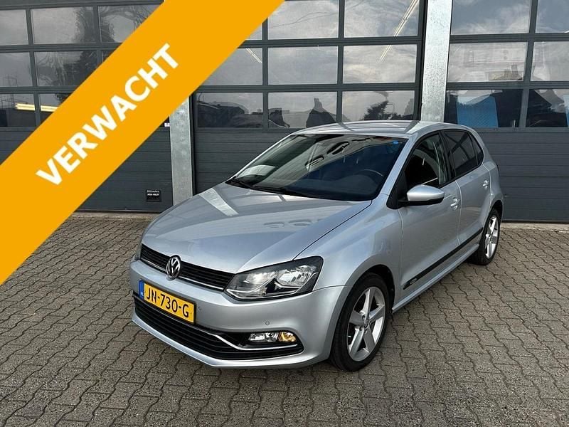 Grijs Gebruikt 2016 VW Polo Highline Hatchback | € 11.835 (Iets duurder) - Afbeelding 1/1