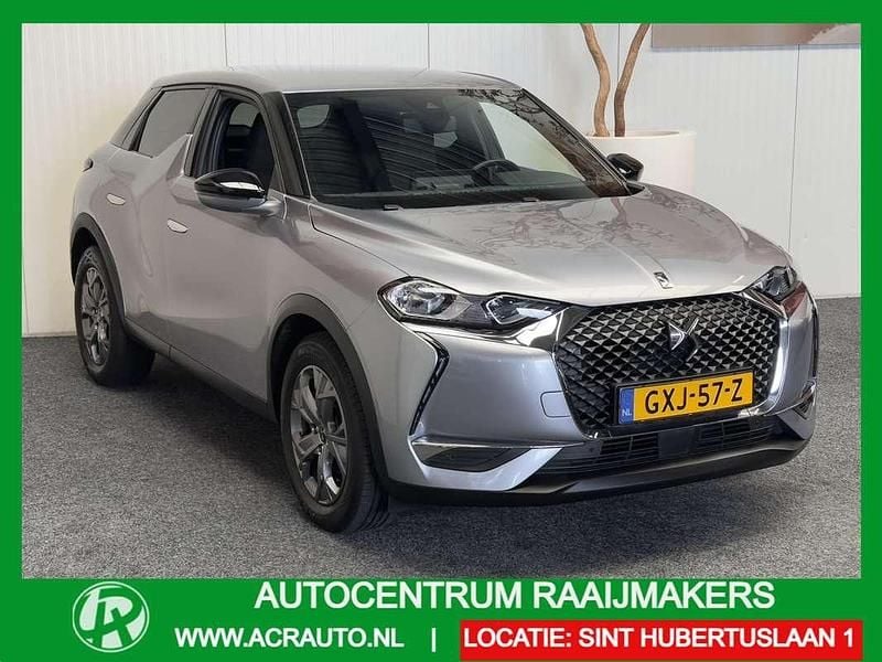 Grijs, metallic lak Gebruikt 2022 DS Automobiles DS3 Crossback SUV | € 16.435 (Goede deal) - Afbeelding 1/4