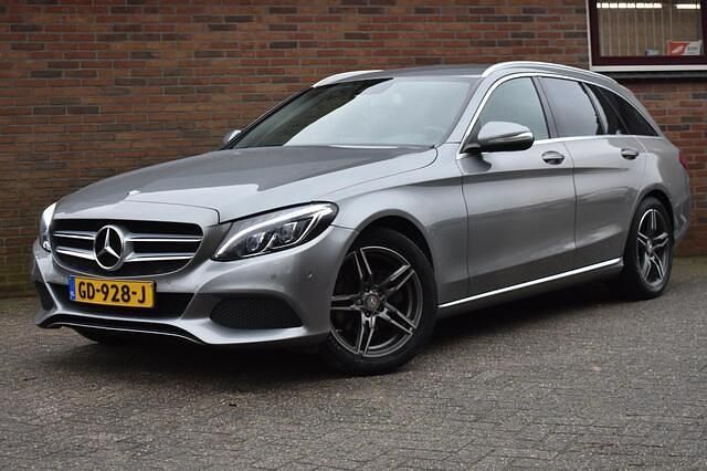 Grijs Occasion 2015 Mercedes C180 Edition Stationwagen | € 11.949 (Eerlijke prijs) - Afbeelding 1/4