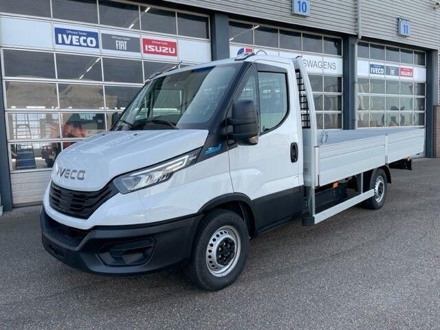 Wit Gebruikt 2023 Iveco Daily Van | € 82.400 - Afbeelding 1/4