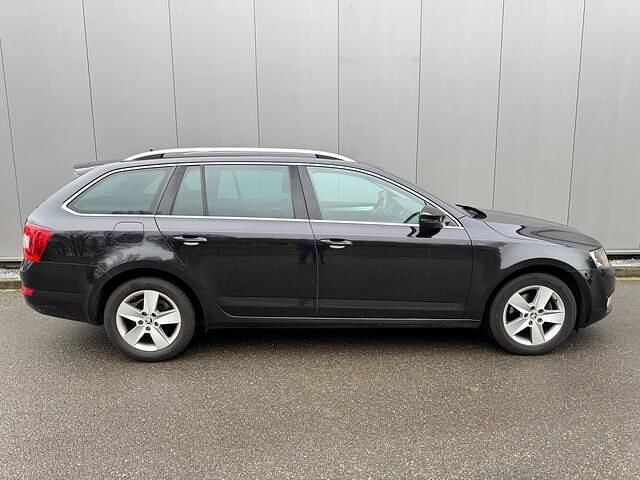 Occasion Skoda Octavia Business Line 110 PK (80 kW) 2014 Zwart Hatchback