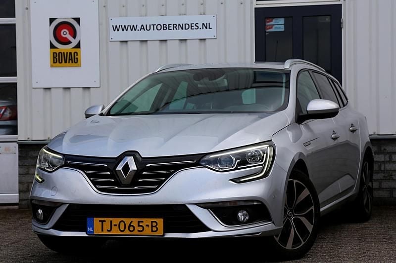 Grijs Gebruikt 2018 Renault Mégane GrandTour Bose Edition Stationwagen | € 11.900 (Eerlijke prijs) - Afbeelding 1/4