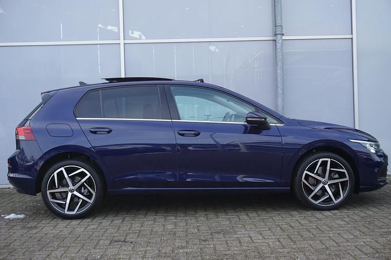 Occasion VW Golf VIII Style 2023 Blauw Hatchback