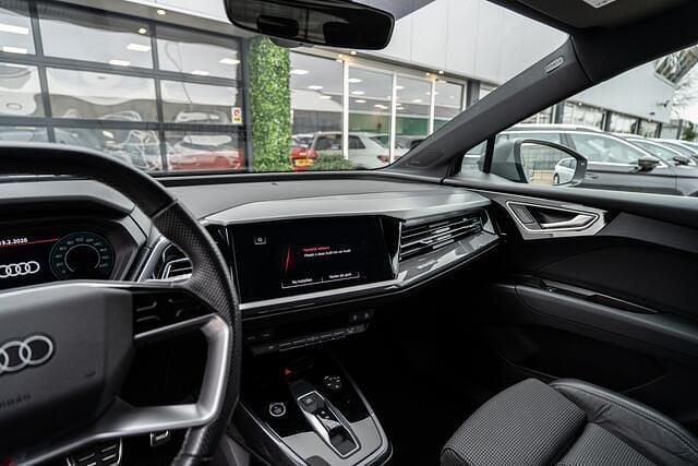 Occasion Audi Q4 e-tron S-Line 219 kW (299 PK) 2021 Grijs SUV