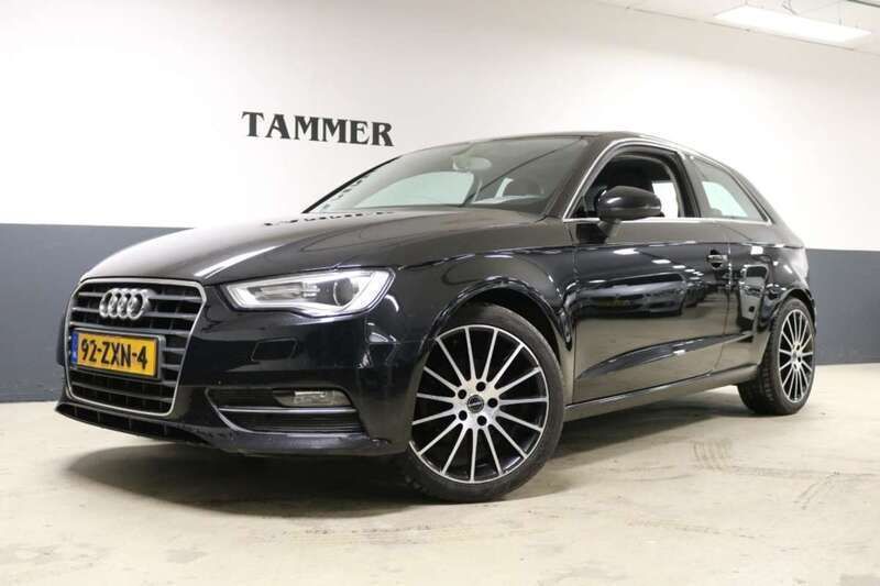 Zwart Gebruikt 2013 Audi A3 Ambiente Hatchback | € 10.250 (Eerlijke prijs) - Afbeelding 1/4