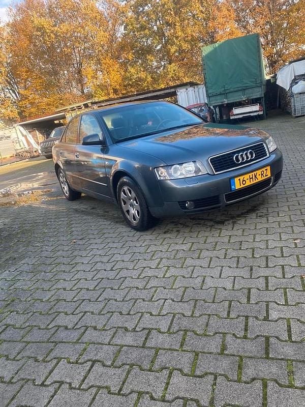 Gebruikt 2001 Audi A4 | € 2.000 (Eerlijke prijs) - Afbeelding 1/4