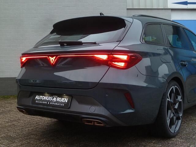 Occasion Cupra Leon VZ 272 PK (200 kW) 2024 Blauw Stationwagen