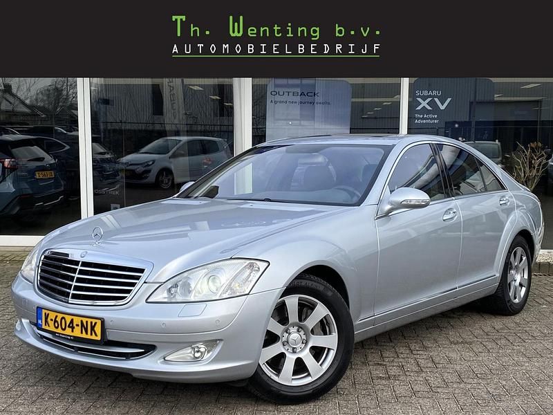Grijs Gebruikt 2006 Mercedes S500 Sedan | € 28.900 - Afbeelding 1/4
