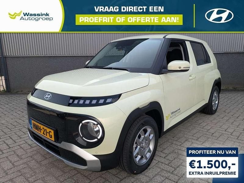 Geel Nieuw 2025 Hyundai Inster Hatchback | € 28.643 (Eerlijke prijs) - Afbeelding 1/4