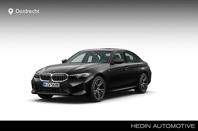 Zwart Nieuw 2025 BMW 330e M Sport Stationwagen | € 67.126 (Super prijs) - Afbeelding 1/3