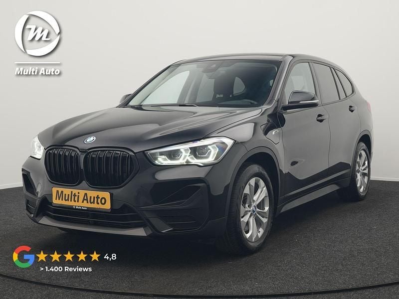 Zwart Occasion 2022 BMW X1 Executive SUV | € 25.430 (Super prijs) - Afbeelding 1/3